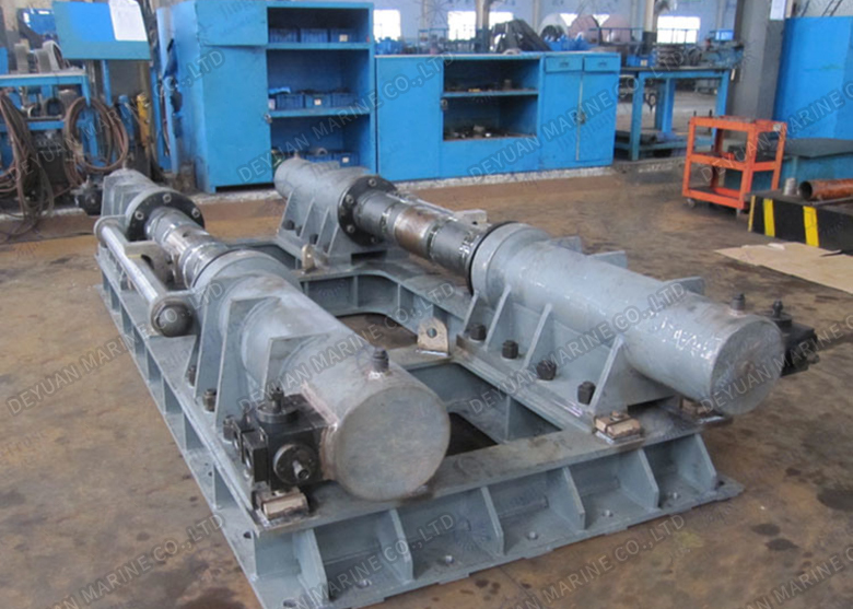 Four Ram Fork type Single Rudder ElectroHydraulic Steering Gear from